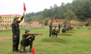 Huấn luyện chiến sĩ mới ở Trung đoàn 244