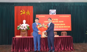 Hội nghị chuyển giao, tiếp nhận tổ chức đảng và đảng viên của các chi nhánh Agribank tại Quảng Ninh
