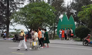 TP Móng Cái: Du lịch trên đà khởi sắc
