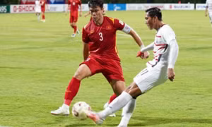 Quế Ngọc Hải lọt top đề cử Hậu vệ xuất sắc vòng bảng AFF Cup