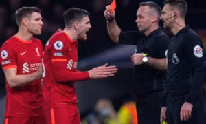 Bị hoãn trận đấu do Covid-19, Liverpool tổn thất lớn ngày gặp Chelsea