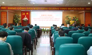 Khai mạc lớp Bồi dưỡng kiến thức quốc phòng - an ninh đối tượng 3 tại TP Cẩm Phả