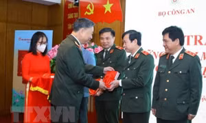 Những điểm mới về an ninh quốc gia qua cuốn sách của Bộ trưởng Công an