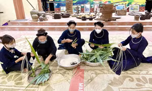 Chung tay bảo tồn văn hóa truyền thống dân tộc