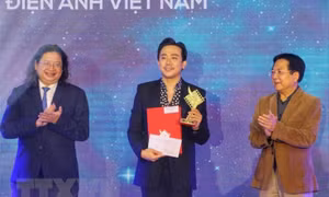 Phim truyện điện ảnh 'Bố già' đoạt giải Cánh diều Vàng năm 2020