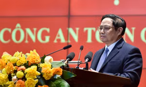 Đẩy mạnh xây dựng lực lượng Công an nhân dân trong sạch, vững mạnh, góp phần giữ vững ổn định chính trị, bảo đảm cuộc sống bình yên cho nhân dân