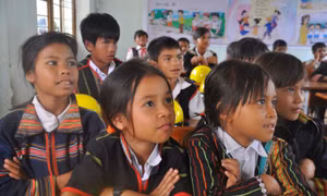 Hỗ trợ dạy và học tiếng dân tộc thiểu số trong trường phổ thông
