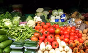 Giá cà chua tăng thẳng đứng