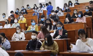Miễn, giảm học phí có áp dụng cho sinh viên học liên thông?