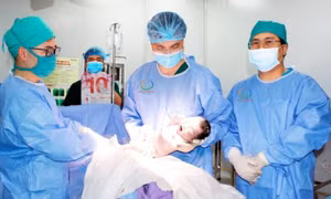 Những em bé đầu tiên chào đời trong năm mới Giáp Thìn
