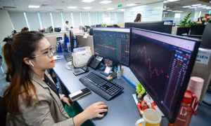 VN-Index suýt cán mốc 1.200, Tết này nhà đầu tư chứng khoán nào có ‘bánh chưng nhân thịt’?