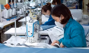 Doanh nghiệp dệt may bắt tay vào sản xuất ngay sau Tết Nguyên đán