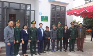 Đồn Biên phòng Quảng Đức: Khánh thành và bàn giao nhà tình nghĩa cho gia đình chính sách