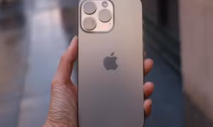 Apple đang phát triển iPhone màn hình gập