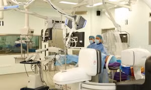 Cận Tết, bác sỹ mổ xuyên đêm cứu loạt bệnh nhân nhồi máu cơ tim, nhồi máu não