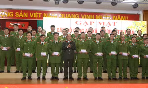 Công an Quảng Ninh: Gặp mặt cán bộ, chiến sĩ Công an xã, phường, thị trấn tiêu biểu 