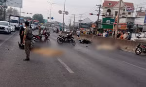 Hai xe máy va chạm trên quốc lộ 51, 2 người tử vong