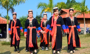 Nét đẹp hội làng người Dao Thanh Y Bằng Cả