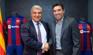 Laporta và Deco thống nhất chốt HLV thay thế Xavi