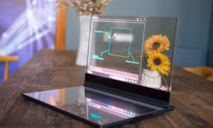 Laptop trong suốt thu hút sự chú ý tại MWC 2024