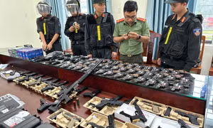 Triệt phá chuyên án mua bán súng, phát hiện cả 'kho' vũ khí