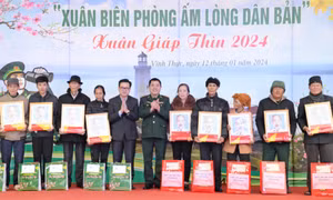 Ấm áp xuân biên phòng