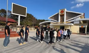Triệt phá đường dây lừa đưa phụ nữ sang Lào để bóc lột tình dục