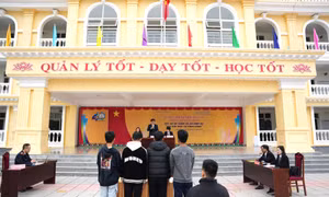 Phiên tòa giả định tuyên truyền pháp luật tại Trường THPT Bình Liêu 