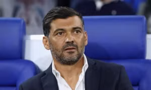AC Milan có HLV thứ ba trong 6 tháng