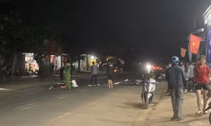 Lại tai nạn ở Hòa Bình, 2 xe máy đối đầu khiến 2 người bị thương