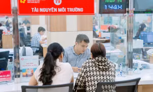 Khẩn trương thực hiện việc giải quyết thủ tục hành chính về đất đai cho người dân và doanh nghiệp