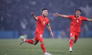 Quang Hải giúp Việt Nam hạ Indonesia