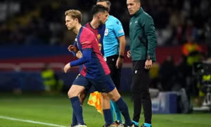 Barcelona sẵn sàng bán De Jong với giá 20 triệu euro