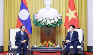 Việt Nam luôn dành ưu tiên cao nhất cho mối quan hệ đoàn kết đặc biệt Việt-Lào