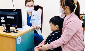 Lạm dụng thuốc bổ cho trẻ, hậu quả khôn lường