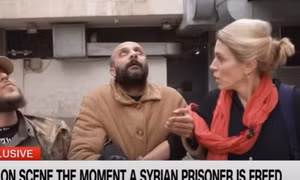 CNN lao đao bởi bản tin 'giải cứu tù nhân' Syria