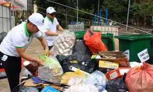 Vì sao chưa thể xử phạt người không phân loại rác từ đầu năm 2025?