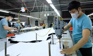 ADB nâng dự báo tăng trưởng của Việt Nam
