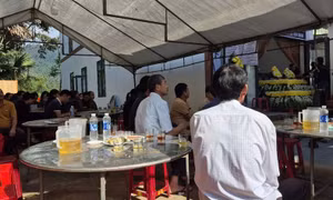 Thầy giáo và con trai bị tai nạn giao thông, tử vong trên đường về nhà