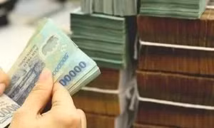 Thu ngân sách 11 tháng vượt mục tiêu cả năm