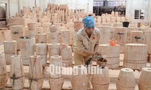 Sản xuất gốm sứ Đông Triều