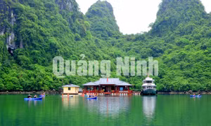 Trung tâm Văn hoá nổi Cửa Vạn