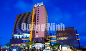 Khách sạn Royal Lotus Ha Long
