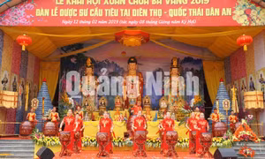 Hội xuân chùa Ba Vàng