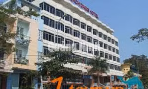 Khách sạn Bạch Đằng