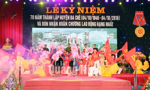 Huyện Ba Chẽ đón nhận Huân chương Lao động hạng Nhất, tháng 10-2016