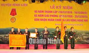 Huyện Bình Liêu kỷ niệm 95 năm ngày thành lập, 65 năm ngày giải phóng và đón nhận Huân chương Lao động hạng Nhì, tháng 12-2015