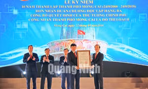 TP Móng Cái kỷ niệm 10 năm thành lập và đón nhận Huân chương Độc lập hạng Ba, tháng 9-2018