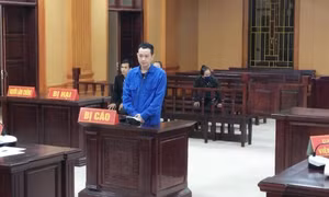 Lĩnh 8 năm tù vì phạm tội Cố ý gây thương tích