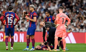 Mùa giải kết thúc với De Jong